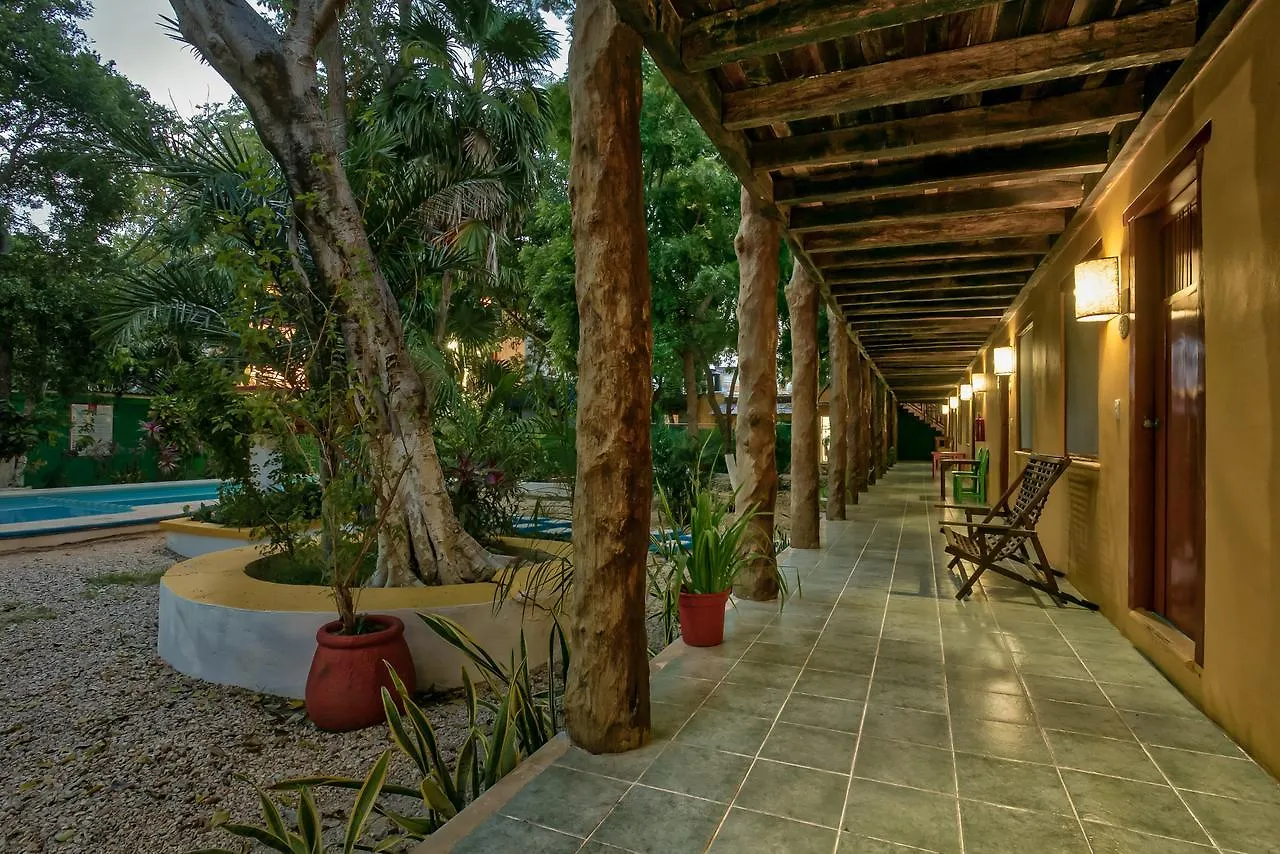 Koox City Garden Hotel بلايا ديل كارمن 3*,  المكسيك